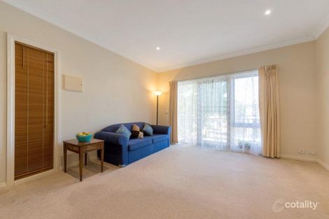 Property photo of 2/24 Oxford Street Box Hill VIC 3128