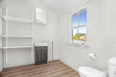 Property photo of 63 Kedron Park Road Wooloowin QLD 4030