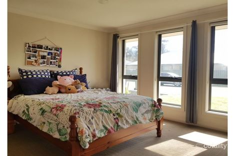 Property photo of 14 Pfitzner Close Murray Bridge SA 5253