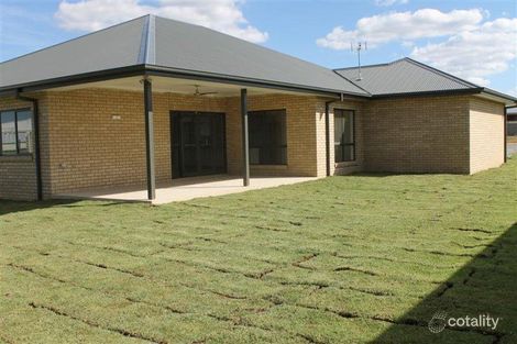 Property photo of 11 Crossroads Drive Dubbo NSW 2830