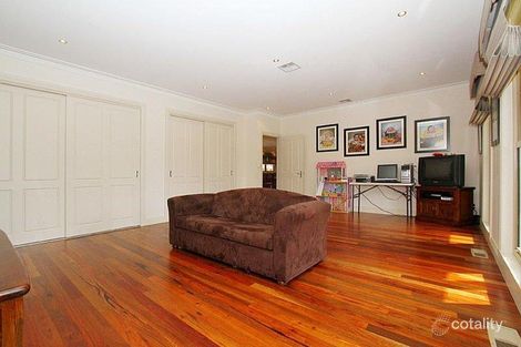 Property photo of 33 Bartrop Street Reservoir VIC 3073
