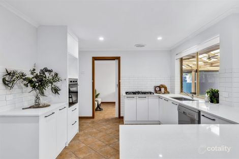 Property photo of 2 Rosa Close Hallett Cove SA 5158
