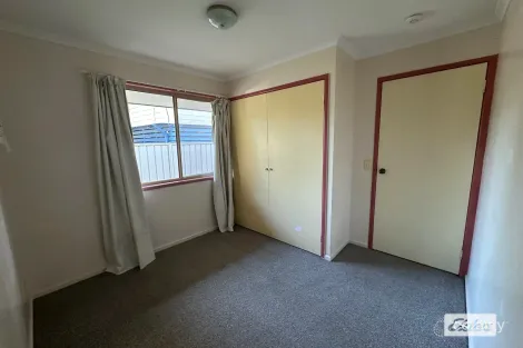 Property photo of 4 Alamein Drive Emerald QLD 4720