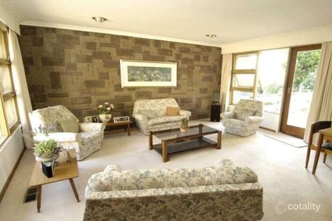 Property photo of 2 Ralph Court Mount Waverley VIC 3149