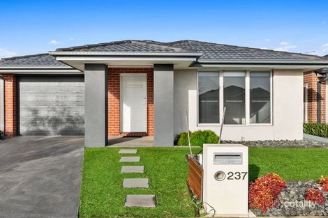 237 Warralily Bvd, Armstrong Creek, VIC 3217