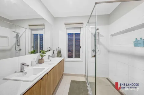 Property photo of 33 Pascal Crescent Kalkallo VIC 3064