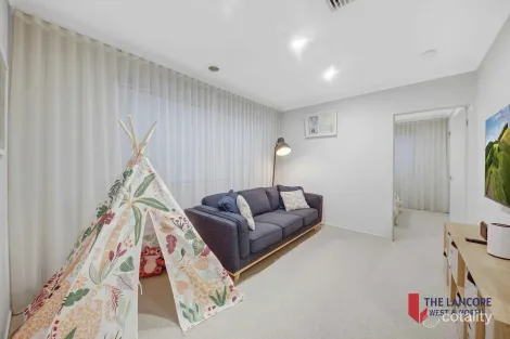 Property photo of 33 Pascal Crescent Kalkallo VIC 3064