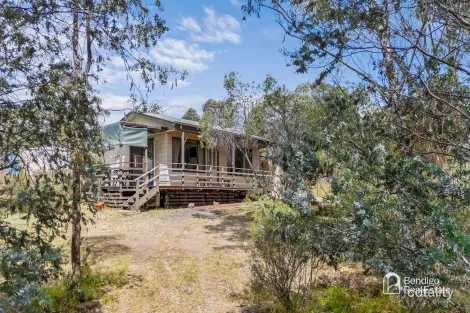 Property photo of 6 Durham Street Eaglehawk VIC 3556