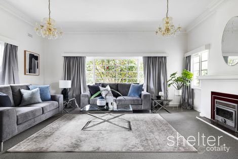 Property photo of 2 Carlyle Street Ashwood VIC 3147