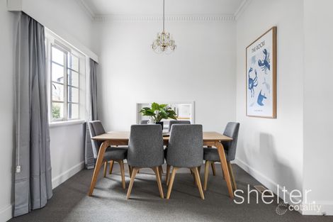 Property photo of 2 Carlyle Street Ashwood VIC 3147