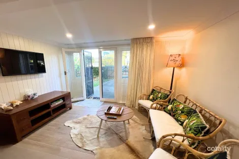 10 Louis St, Redcliffe, QLD 4020