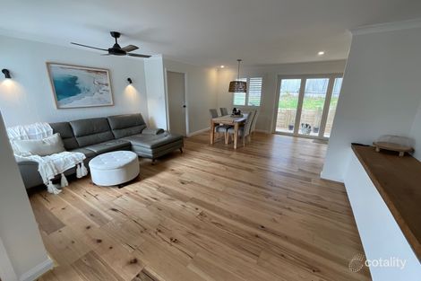 Property photo of 1 Allunga Place Narrawallee NSW 2539