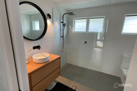 Property photo of 1 Allunga Place Narrawallee NSW 2539