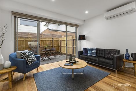 Property photo of 2/30 Woorite Place Keilor East VIC 3033