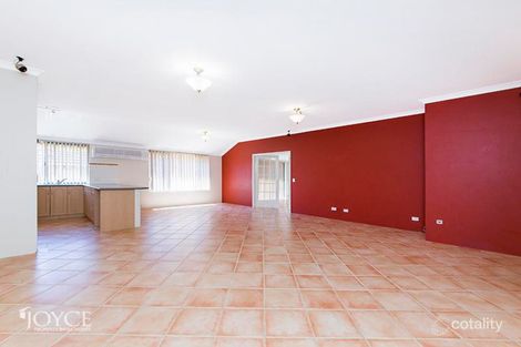 Property photo of 10 Bluff Way Mindarie WA 6030