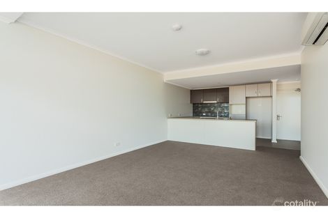 Property photo of 24/10 Pimlico Crescent Wellard WA 6170