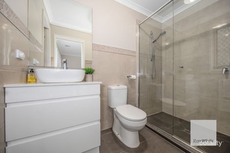 Property photo of 11 Rutherford Avenue Fraser Rise VIC 3336