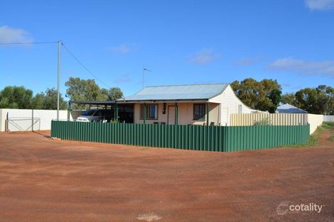 2 Priestley St, Mount Magnet, WA 6638