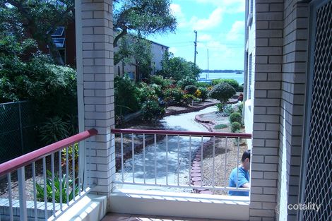 Property photo of 4/282 Marine Parade Labrador QLD 4215