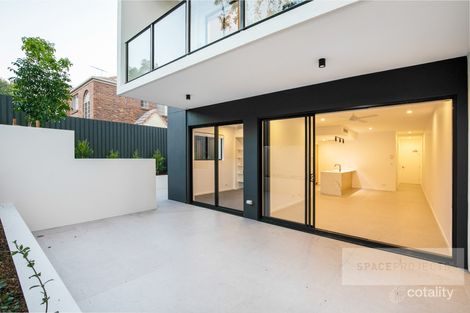 2/4 Shirley St, Indooroopilly, QLD 4068