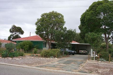 12 Tanson Rd, Parmelia, WA 6167