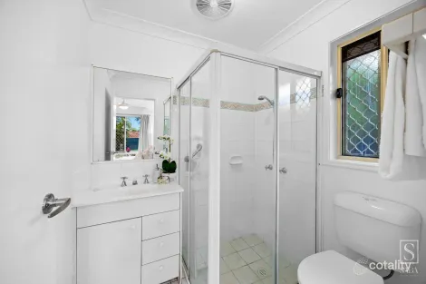 Property photo of 6 Platypus Close Riverhills QLD 4074