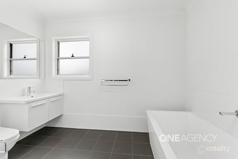 Property photo of 23 Curramore Terrace Tullimbar NSW 2527
