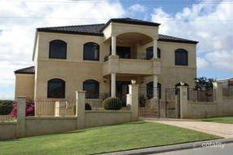 4 Hillcrest St, Coogee, WA 6166