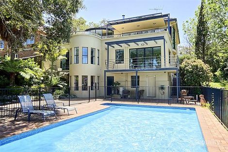 Property photo of 2 Rockley Street Castlecrag NSW 2068