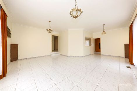 Property photo of 23 Clunies Ross Crescent Mulgrave VIC 3170