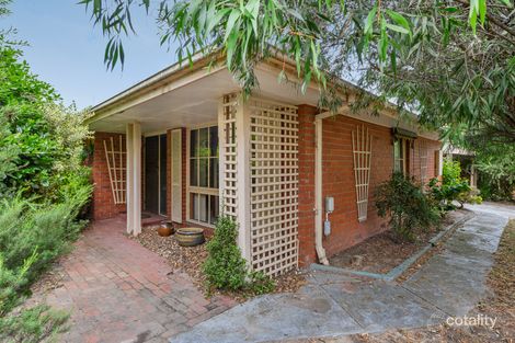 Property photo of 2 Kara Walk Cranbourne VIC 3977