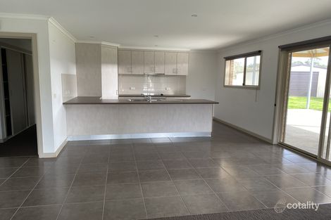 Property photo of 7 Gilchrist Court Stratford VIC 3862