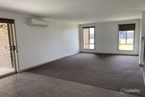 Property photo of 7 Gilchrist Court Stratford VIC 3862