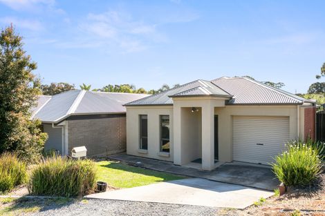 3a Glenloth Dr, Happy Valley, SA 5159