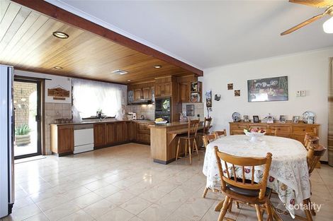 Property photo of 40 Angourie Crescent Taylors Lakes VIC 3038