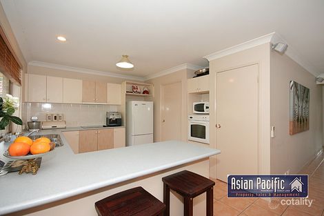 Property photo of 19 Treeline Place Durack QLD 4077