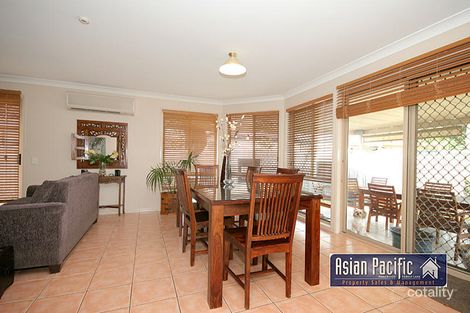 Property photo of 19 Treeline Place Durack QLD 4077