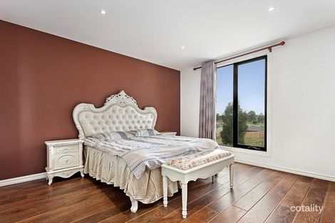 Property photo of 12 Isidore Drive Doreen VIC 3754