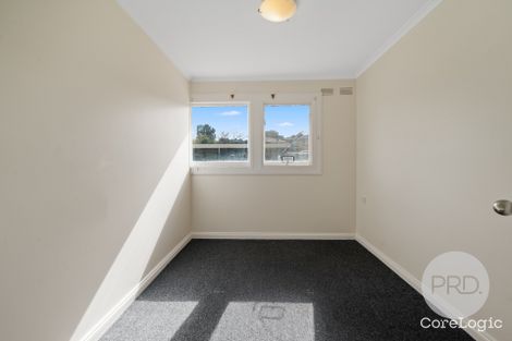 Property photo of 21 Menzies Avenue Kooringal NSW 2650