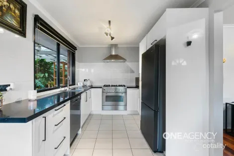 Property photo of 70 Mintaro Way Seabrook VIC 3028