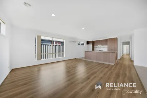 Property photo of 30 Circuit Drive Truganina VIC 3029