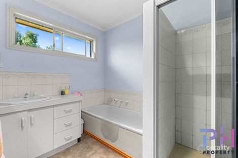 Property photo of 2/3 Ulster Street Bendigo VIC 3550