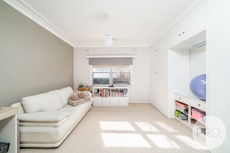 Property photo of 46 White Avenue Kooringal NSW 2650