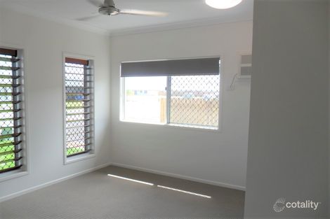 Property photo of 19 Ellenor Street Mount Low QLD 4818