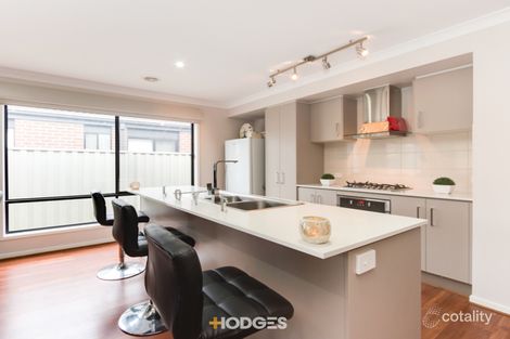 Property photo of 41 Challenger Circuit Cranbourne East VIC 3977
