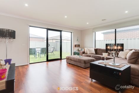 Property photo of 41 Challenger Circuit Cranbourne East VIC 3977
