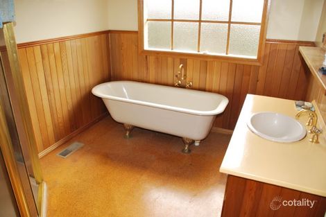 Property photo of 37 Echuca Road Mooroopna VIC 3629