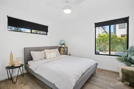Property photo of 35 Boongala Road Broadbeach Waters QLD 4218