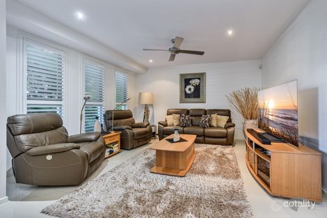 Property photo of 1/12 Teal Avenue Paradise Point QLD 4216