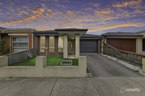 Property photo of 8 Woodbine Street Pakenham VIC 3810